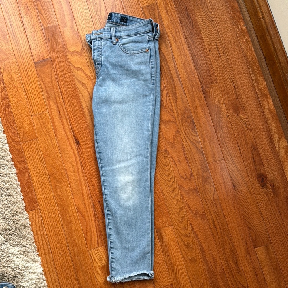 Women's Light Blue Jeans